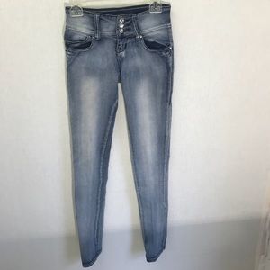 Super cute jeans
